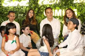 Bunga citra lestari, joe taslim, aura kasih and others. Kesan Rizal Mantovani Bikin Video Klip Surat Kecil Untuk Tuhan Showbiz Liputan6 Com