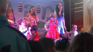 דואט עם מיקי