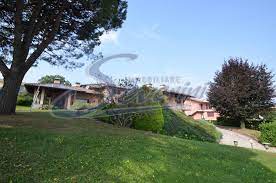 32 case a uggiate trevano, da 80.000 euro di privati e agenzie immobiliari. Case Ville In Vendita A Uggiate Trevano Casaspeciale It
