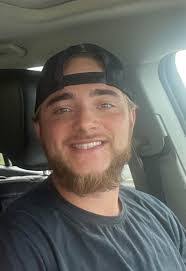 Roxanne Bratcher's Instagram, Twitter & Facebook