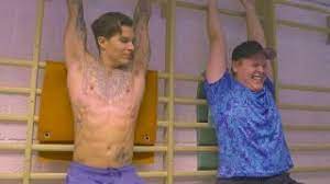 April 1996) er en norsk influenser fra stokke i vestfold. Atle Vlog 05 Gymnastics With Vegard Harm Youtube