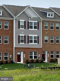 Charles herbert flowers science and technology. Charles Herbert Flowers High School Springdale Md 9 12 Grade 10 Reviews Movoto