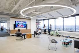 While apple has gone for a flying saucer design, samsung's new silicon valley offices look more like a giant rubik's cube. A Look Inside Amobee S Stylish Silicon Valley Headquarters Officelovin