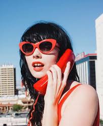 A Color Of Sunglasess The Same As The Clothes Red Sunglasses Fashion Photography Red Aesthetic