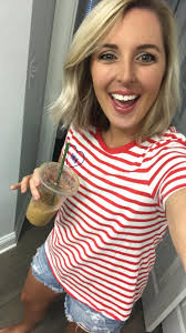 Coffee and beautiful nails!!! Happy Tuesday!!! ❤️