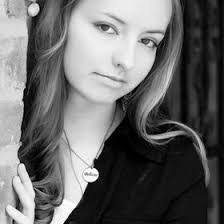 Desiree Roe's Instagram, Twitter & Facebook