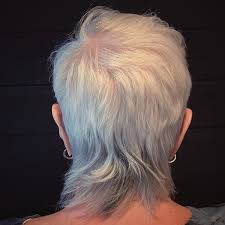 Anjana's short bob has been curled, giving masses of layer and texture and highlighting the different shades of silver in her hair. Edgy Gray Haircuts These Aren T The Gray Hairstyles Your Grandma Wore It S Rosy