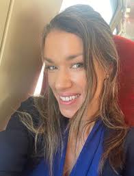 Today's lesson: how to take a sneaky #trainselfie before the whole carriage  writes you off as a lunatic (think I got away with it!)