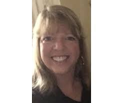 Laurie Mazza's Instagram, Twitter & Facebook