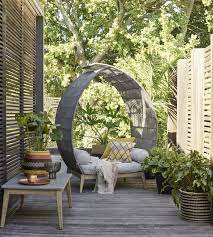 Outdoor Living Spaces 20 Stylish Ways To Create An Outdoor Living Room This Year Outdoor Living Space Design Outdoor Living Space Alcove Seating