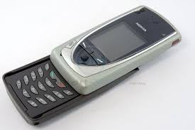 2002 - Nokia 7650 first OS Symbian ...