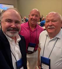 I'm in Kentucky—the Bluegrass State—for the Kentucky Public Transportation  Association Conference! 🌟 Kicking off the morning signing copies of my  book The New Future of Public Transportation for attendees. At 11:00 AM