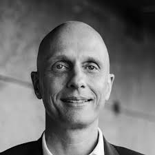 The team by your side