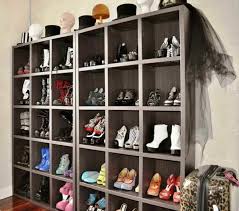 Schuhregal platzsparend wohnung platzsparend schuhschrank holz schuhschrank selber bauen bastelzimmer weitere ideen zu schuhregal, schuhregal platzsparend, schuhaufbewahrung. Ein Diy Schuhregal Kann Interessant Und Schick Erscheinen