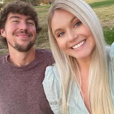 Alyssa Mertens and Dylan Henkel's Wedding Website