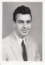 Edward Mcelwee's Instagram, Twitter & Facebook