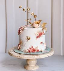 Duchess Cakes And Bakes On Instagram I Am Convinced That There Can Be Luxury In Simplici Simple Birthday Cake Birthday Cake Decorating Elegant Birthday Cakes