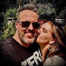 Check out the STAR Bubinga kit John Tempesta played in the studio