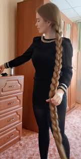 Pin By Sila On Very Long Hair In 2020 Long Hair Pictures Long Hair Styles Long Braids