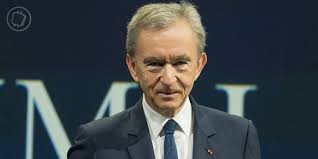 Catarina paolino sentando gostoso happily she pressed her