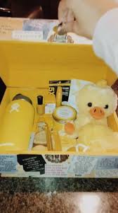 Yellow Birthday Gift Box Ideas For Best Friend Pinterest Macyschnapp16 Diy Birthday Gifts Cute Gifts For Friends Easy Diy Christmas Gifts