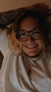 Heyy everyone! I just moved to Austin from Brazil, and I'm really excited  to meet new people!! I love outdoors activities and good music. I have a  lot of free time and