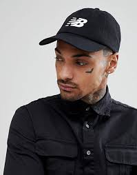 Tous les articles de sport qui répondent à vos besoins. New Balance Casquette De Baseball Avec Logo Brode Noir 500173 000 Asos