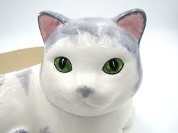 Vintage Avon Cat Planter Grey And White Cat Green Eyes EUC 3.75 X 6”  Ceramic
