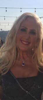 Aesthete (n.) a person with deep sensitivity to the beauty of art and  nature.