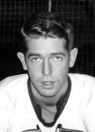 Player photos for the 1963-64 St. Catharines Black Hawks at hockeydb.com
