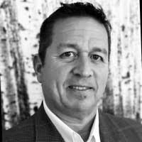 Robert Castorena's Instagram, Twitter & Facebook