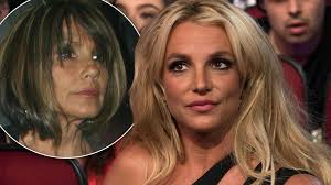 The singer's mom lynne spears filed papers last week objecting to the $890,000 fee that jamie spears' law firm is charging for four months of work. Britney Spears Mom Lynne Likes Bizarre Fan Comments
