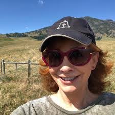 Dawn Reske's Instagram, Twitter & Facebook