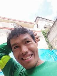 Roger Suazo's Instagram, Twitter & Facebook