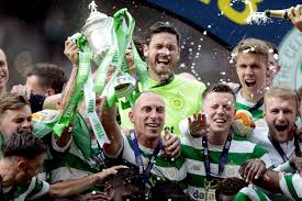 The arsenal defender won eight trophies alongside brown at celtic park. Celtic Completes Another Scottish Treble With Cup Final Win Taiwan News 2018 05 20 00 28 32