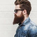 Kim Defoe's Instagram, Twitter & Facebook