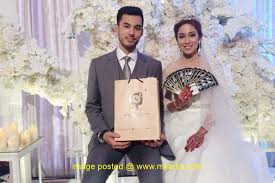She was born in 1990s, in millennials generation. Myartis Com Myartis My Artis 28 Gambar Sekitar Perkahwinan Syamim Farid Kerabat Selangor Tengku Ezrique