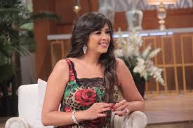 ظهرت ياسمين عبد العزيز إلى جانب أحمد العوضي للمرة الثانية في الاحتفال بعيد ميلادها، مع وجود مجموعة من أصدقاء ياسمين عبد العزيز المقربين وأغلبهم من خارج الوسط الفني. Ø¨Ø§Ù„ØªÙØ§ØµÙŠÙ„ 1700 ÙŠÙˆØ±Ùˆ Ø³Ø¹Ø± ÙØ³ØªØ§Ù† ÙŠØ§Ø³Ù…ÙŠÙ† Ø¹Ø¨Ø¯ Ø§Ù„Ø¹Ø²ÙŠØ² ÙÙ‰ Ø­Ù„Ù‚Ø© Ù…Ù†Ù‰ Ø§Ù„Ø´Ø§Ø°Ù„Ù‰ Ø¹ÙŠÙ†