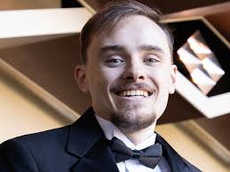 Janzen Twins Happy to Study at Mom's Alma Mater