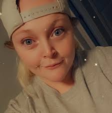 Paulette Ashley's Instagram, Twitter & Facebook