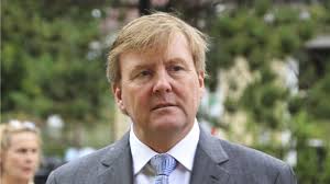 Willem-Alexander bang dat lakeien alleen maar met 'm omgaan vanwege z'n  status