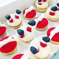 35 Cupcakes Creatifs Pour Noel Cupcakes Petits Gateaux De Noel Cupcake Noel