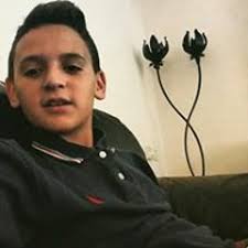 Listen to אייל גולן ענייך מול עיניי (הדלפה) by אביחי avichay.ys חדש in  playlist playlist online for free