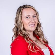 Amanda Nester's Instagram, Twitter & Facebook