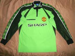 73,366,515 likes · 1,188,820 talking about this · 2,739,241 were here. Manchester United Goalkeeper Football Shirt 1998 1999 Sponsored By Sharp