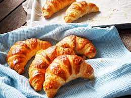 It is recommended to consume pasticciotto fresh out of the oven when it is still piping hot. Cornetti Italian Croissants Silvia Colloca