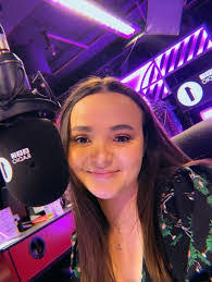 Amanda Eadie's Instagram, Twitter & Facebook