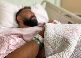 وكان سامي الجابر قد قال في تغريده له اليوم ما يلي نصه: ØªÙØ§ØµÙŠÙ„ Ø§Ù„Ø­Ø§Ù„Ø© Ø§Ù„ØµØ­ÙŠØ© Ù„Ø®Ø§Ù„Ø¯ Ø¹Ù„ÙŠØ´ Ø¨Ø¹Ø¯ Ù†Ù‚Ù„Ù‡ Ù„Ù„Ù…Ø³ØªØ´ÙÙ‰ Ø®Ø¨Ø± ÙÙŠ Ø§Ù„ÙÙ†