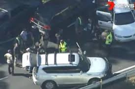 Several queensland police officers are now in isolation after being exposed to a positive coronavirus case in hotel quarantine. Breaking News Qld Police Shoot Man Who Stabbed Pregnant Woman 4bc
