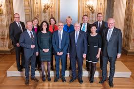 The latest tweets from volker bouffier (@volkerbouffier). Journal Frankfurt Nachrichten Volker Bouffier Unser Land Ist Zu Einem Sehnsuchtsort Geworden Regierungserklarung Des Ministerprasidenten